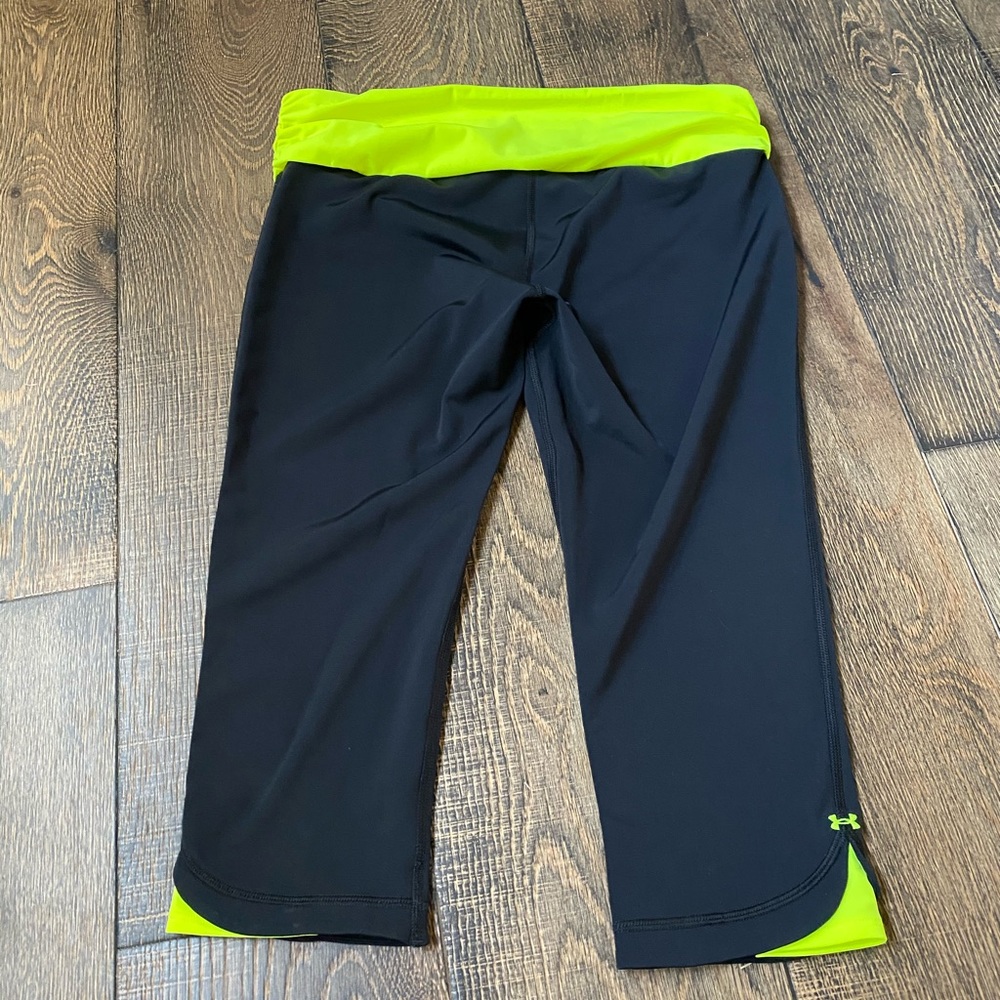 NWT Under Armour Cropped leggings and Tee